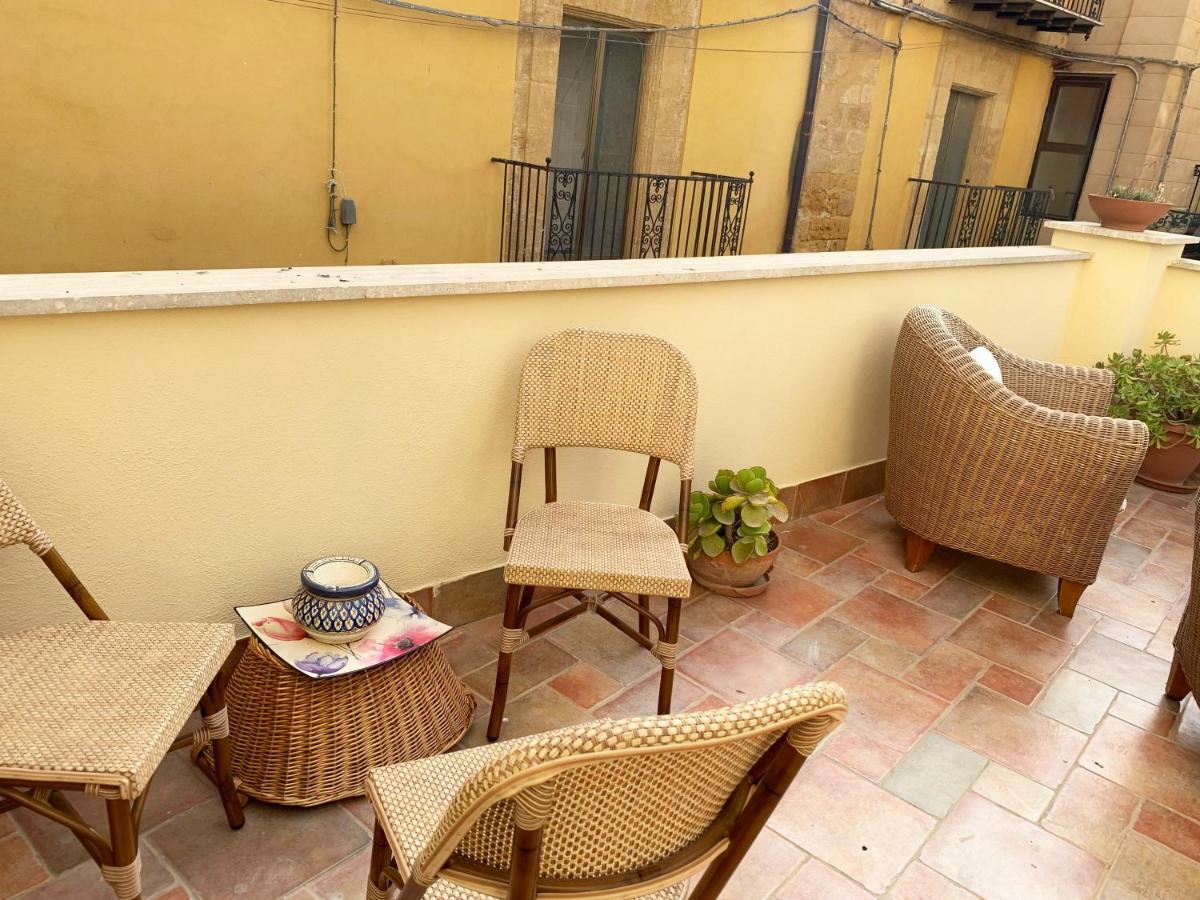 La Terrazza Sul Corso City Center อากริเจนโต ภายนอก รูปภาพ